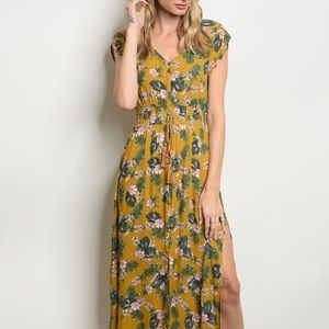 Dresses - LAST 3 SML‼️ - Mustard print floral maxi - Dress Dresses - LAST 3 SML‼️ - Mustard print floral maxi - Dress